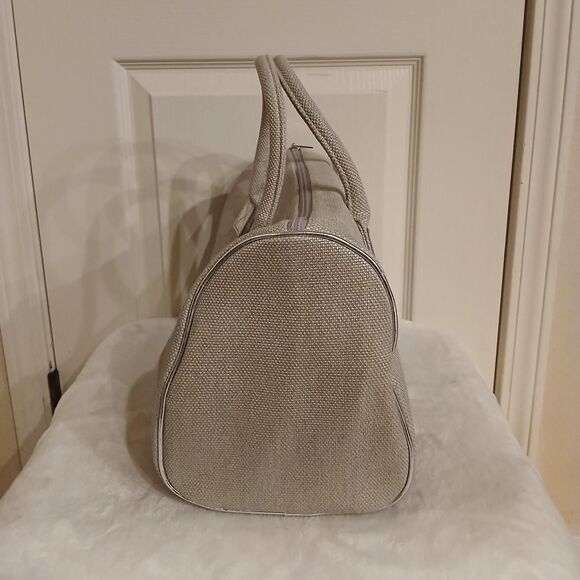 Michael Kors barrel duffel satchel bag tan/silver textured canvas silver trim - Picture 3 of 8